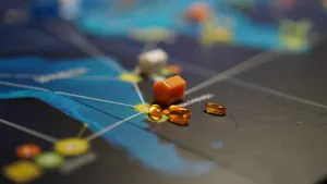 DeepMind lleva SIMA 2 a EVE Online y firma con diez estudios para probar agentes en sus juegos