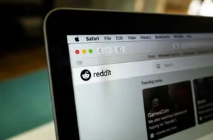 Un juez de Nueva York deja viva la demanda de Reddit contra Perplexity por scraping