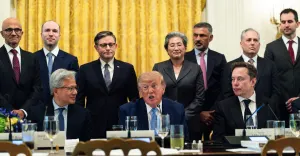 Casa Blanca: seis jefes de la IA prometen vigilarse sin ley