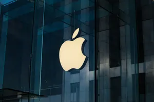 OpenAI acusa a un exempleado de llevarse sus planes a Apple