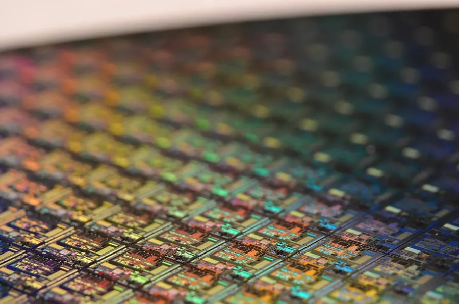 Anthropic estaría negociando su propio chip con Samsung, según The Information