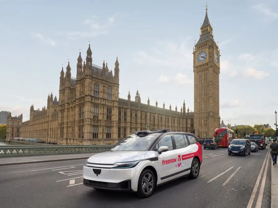 Baidu y Lyft empiezan a probar robotaxis en Londres con servicio público previsto para 2027