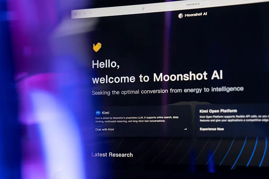 La Casa Blanca acusa a Moonshot de copiar el modelo Fable de Anthropic y el Tesoro amenaza con sanciones