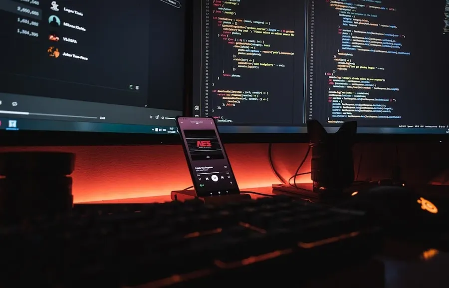 DoorDash monta su propio test para fiarse de la IA que revisa su código: Kimi K2.6 y Fable 5 pillan dos tercios de los fallos