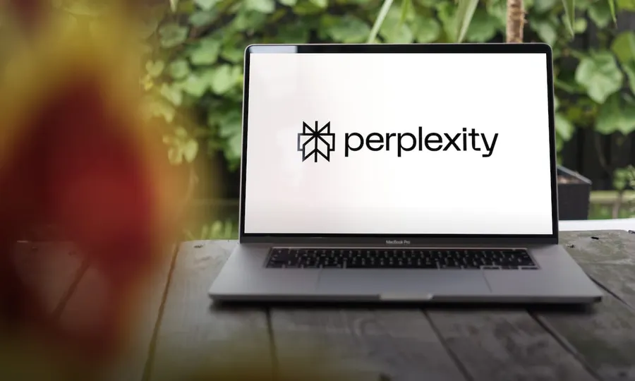Perplexity Computer hace tu declaracion de impuestos: sube documentos y rellena formularios IRS
