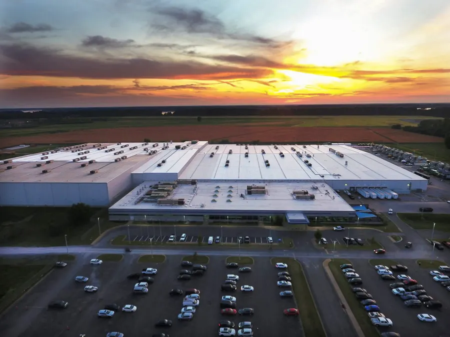 SpaceX alquila 6.300M$ de cómputo de Colossus a Reflection AI
