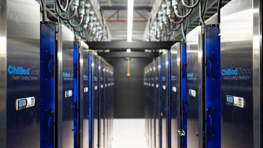 El Reino Unido pone 1.100 millones de libras en hardware de IA, con 750 millones para un superordenador nacional