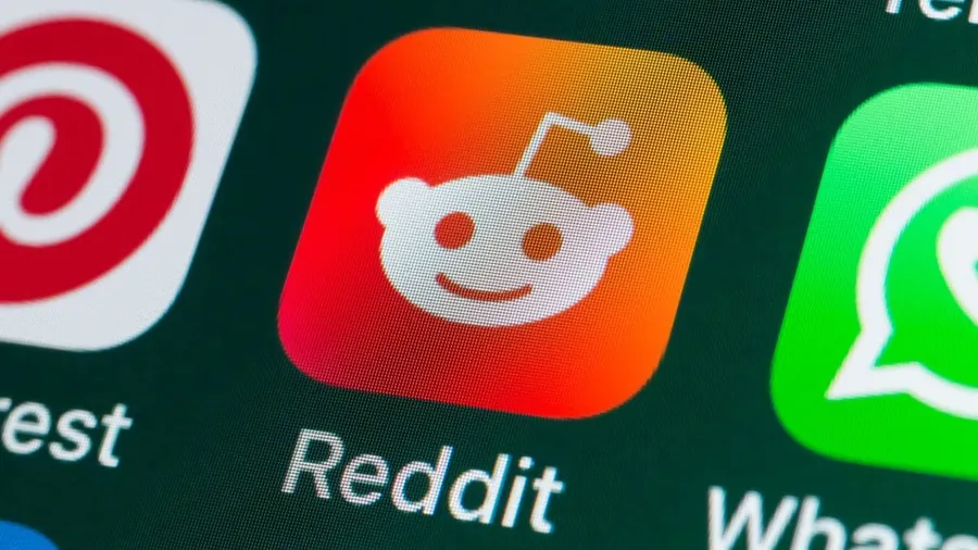 Reddit pone IA a moderar: Rules Hub juzga por intención y no por palabras clave