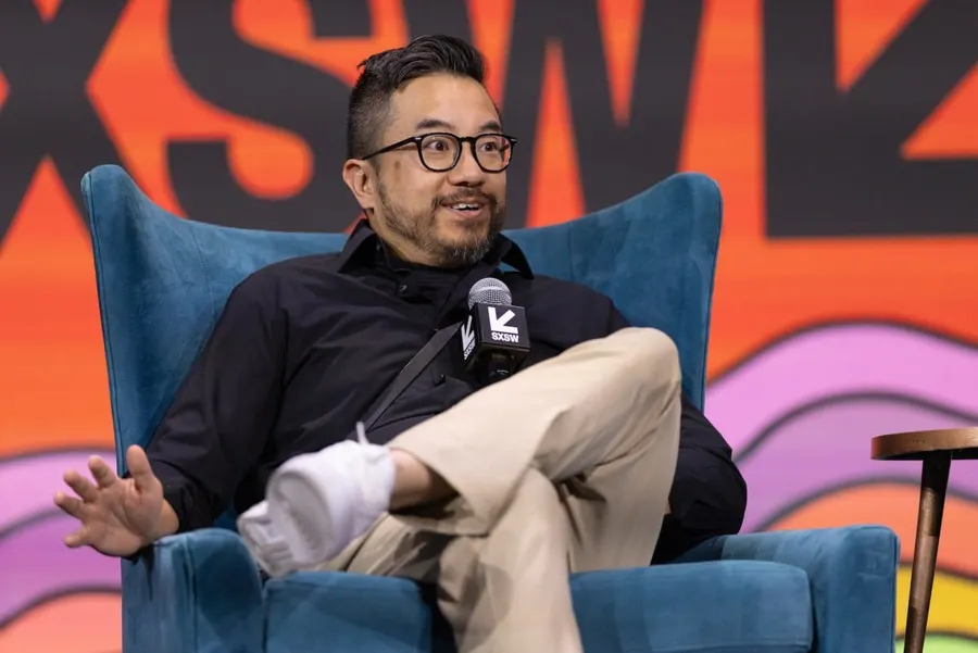 Garry Tan pide un régimen de destilación americano y que los reguladores no toquen nada