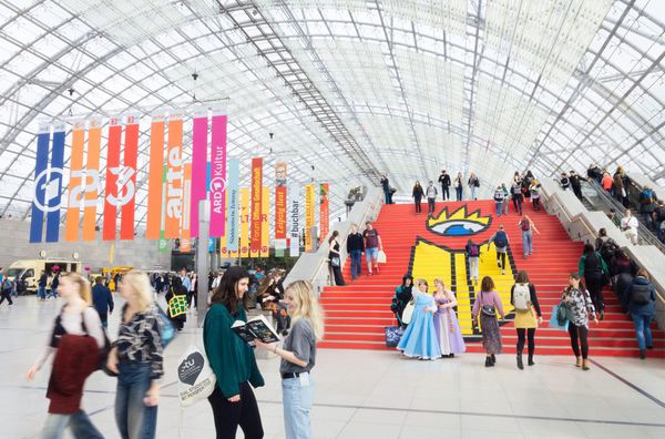 ✉️ Buchmesse, Bärlauch und Blaulicht