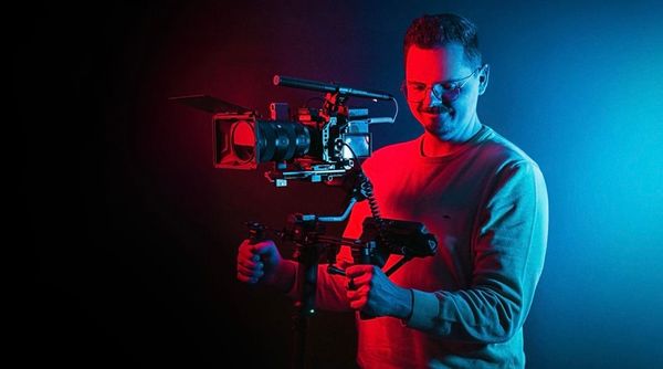 Oliver Lange: Der Mann hinter der Kamera