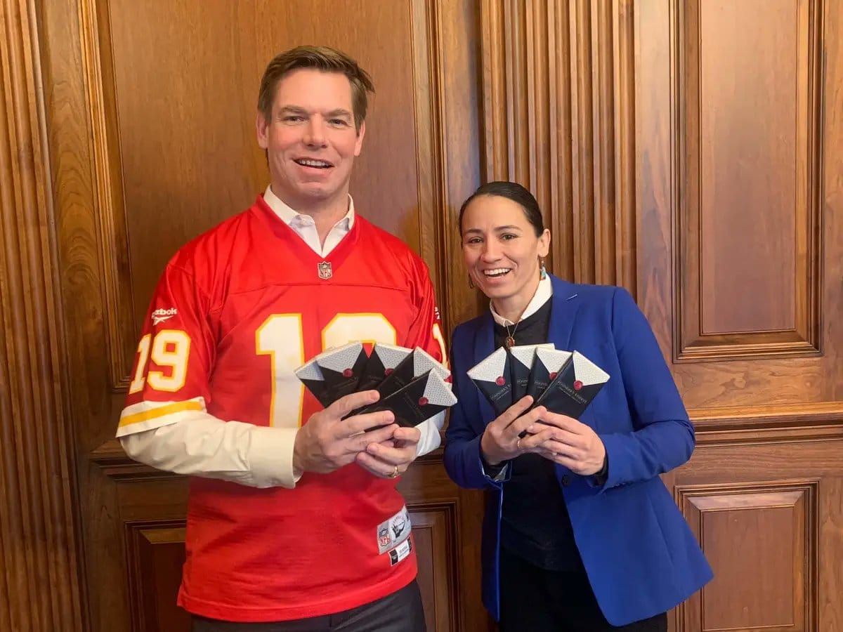 Anyone in Congress *NOT* blackmailed?! 😩