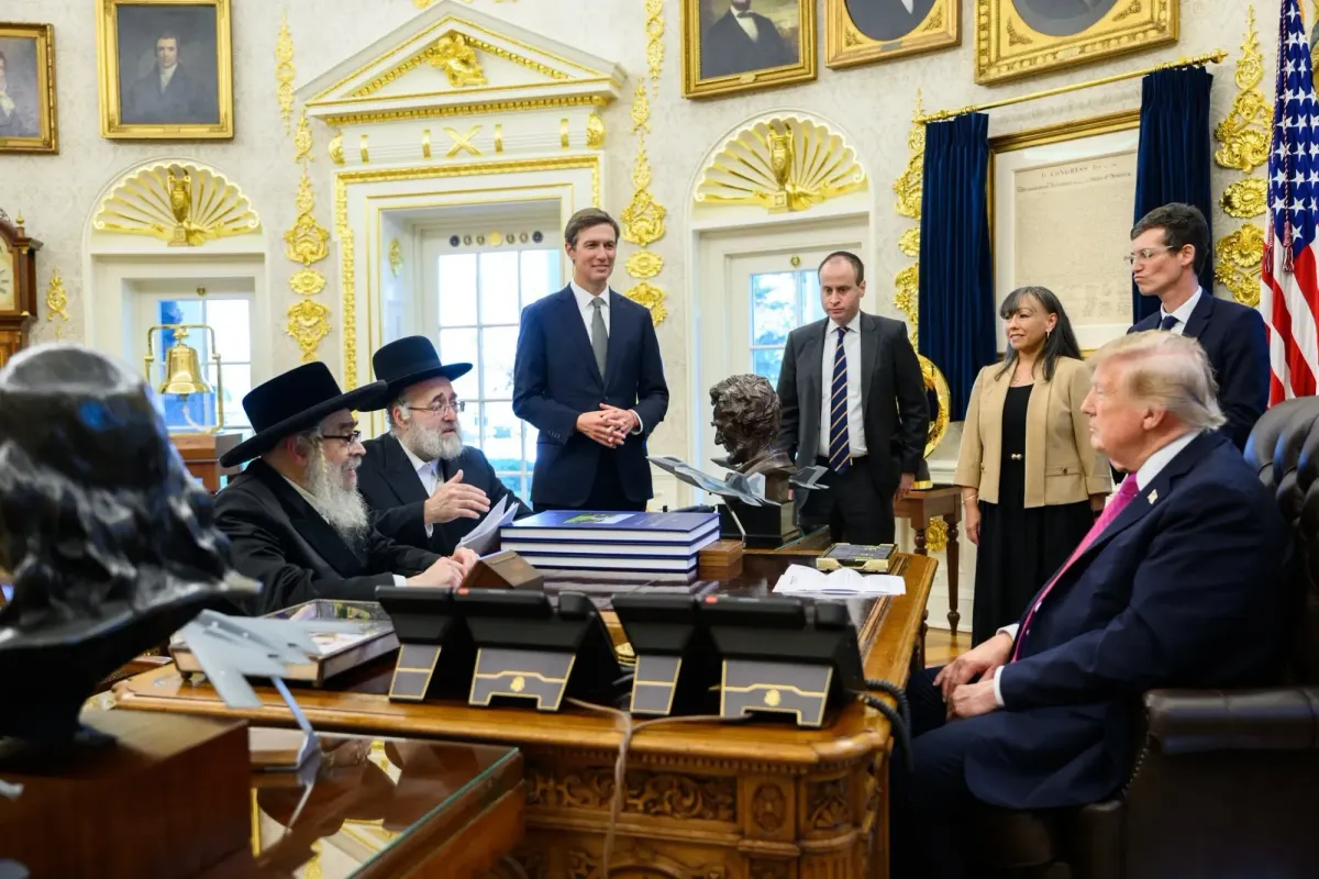 Trump Meets with "Anti-Zionist" Rabbis
