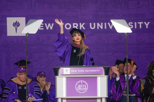 NYU Ends Live Student Graduation Speeches