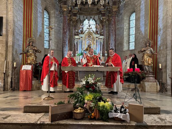 Ce dimanche 14 décembre à Elne, la fête de Sainte Eulalie et Sainte Julie