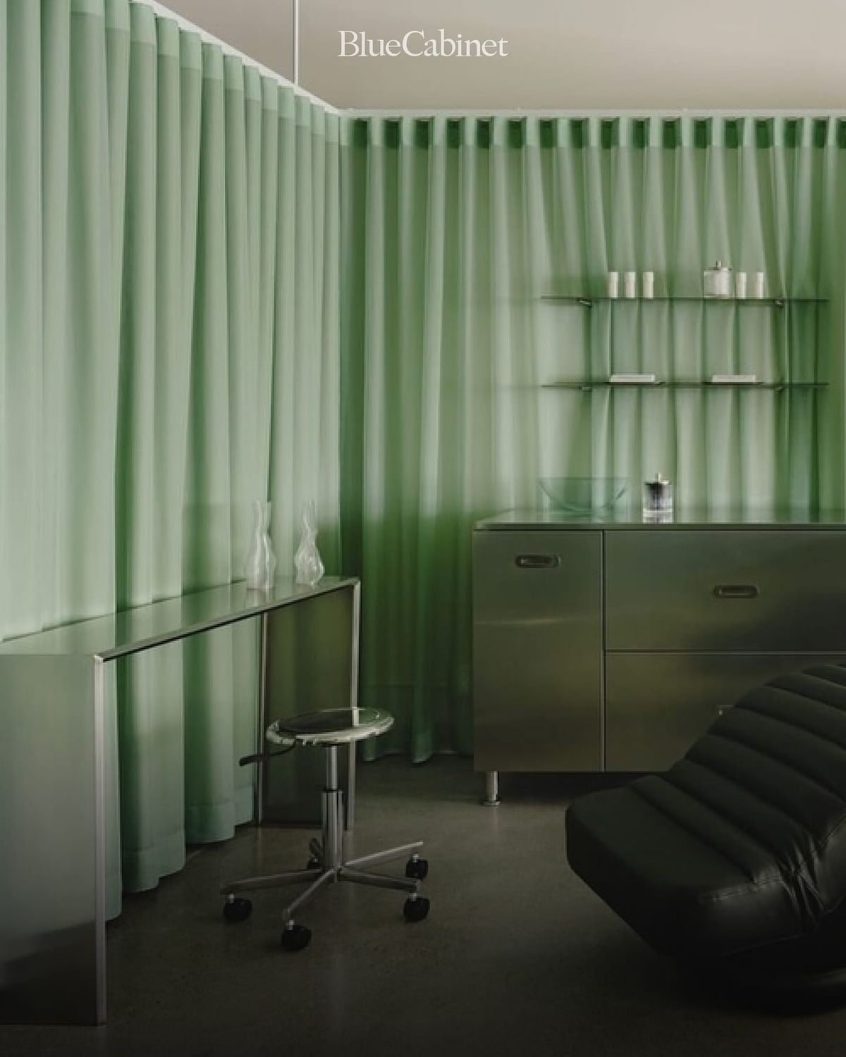 〈Umeglow Beauty Studio〉, 밴쿠버 차이나타운의 예술가 작업실 같은 뷰티 스튜디오 Post feature image