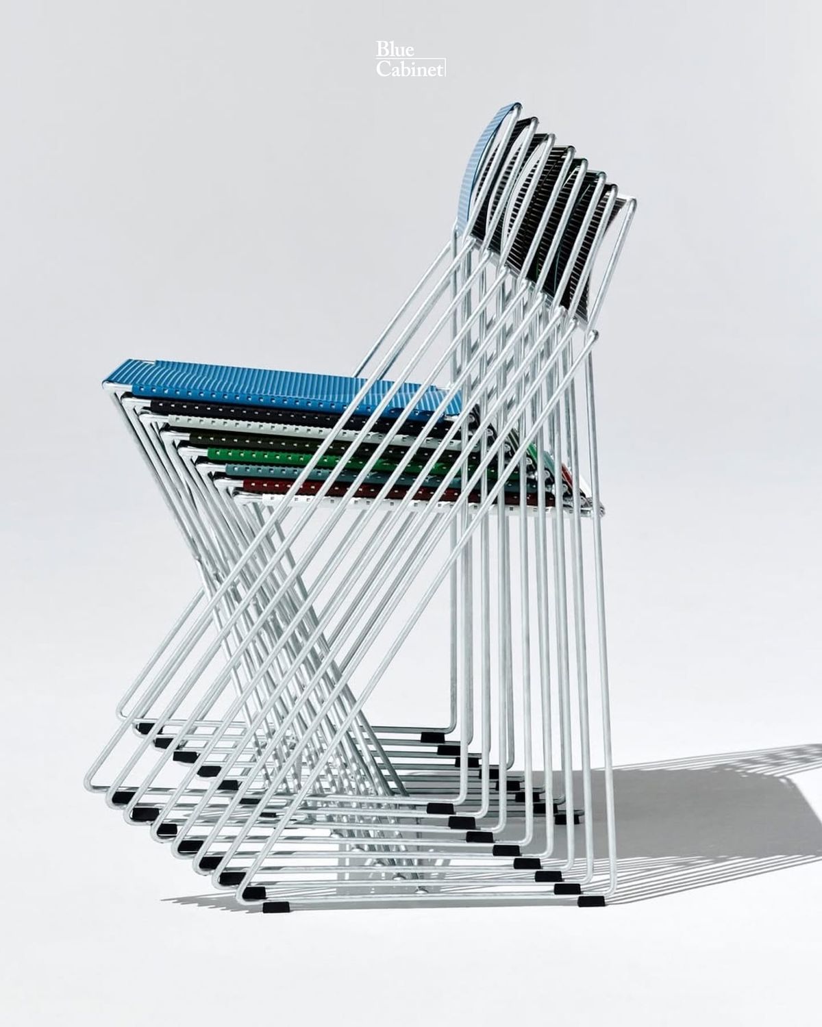 HAY 〈X-Line Chair〉 재출시, 1970년대 하이테크 디자인의 부활 Post feature image