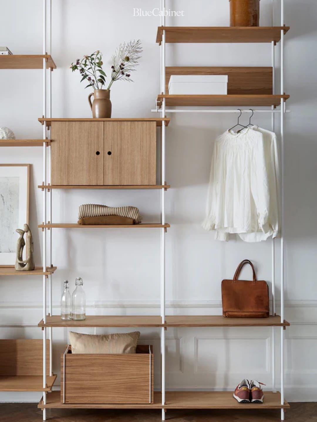 MOEBE 〈Floor Standing Shelving System〉, 자립형 모듈 선반 Post feature image
