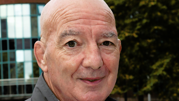 Editor who 'faced down enemies of journalism' dies aged 76