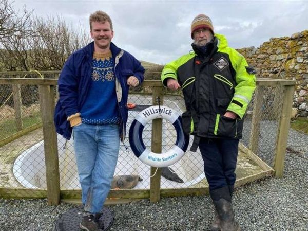 Award-winning journalist donates prize-money to wildlife sanctuary