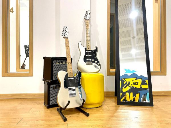 Spotlight: Fender 75th Anniversary Diamond Stratocaster and Platinum Telecaster