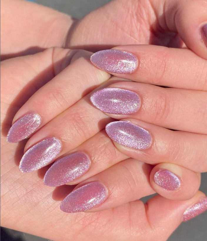 Cats Eye Velvet Nails