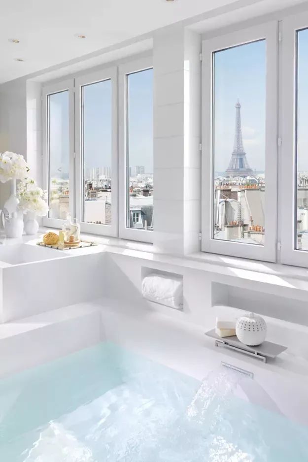 How AI Personalization is Reshaping Luxury Hotel Experiences: Inside Mandarin Oriental Paris