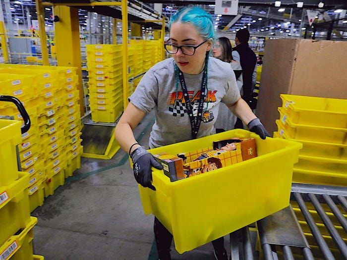 Amazon Fires Employees Using AI: The Rise of Machine Managers at Flex