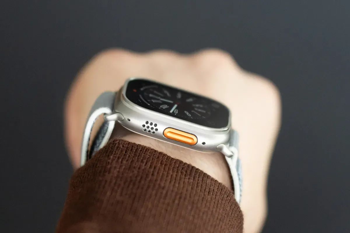 Apple Watch Ultra 2 Price Analysis: AI-Powered Upgrade Worth Calculator