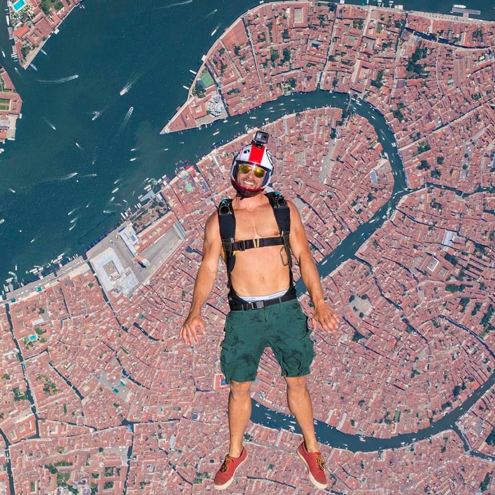 Venice vs. Sardinia: Which Italian Destination is Your Perfect Getaway?