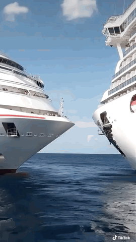 How AI Navigation Systems Failed to Prevent the Venus-Lady Moura Mega Yacht Collision