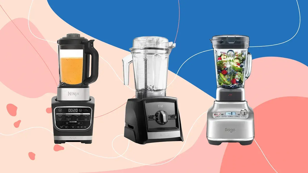 Best professional blender 2026 heavy-duty commercial kitchen appliance making smoothies
