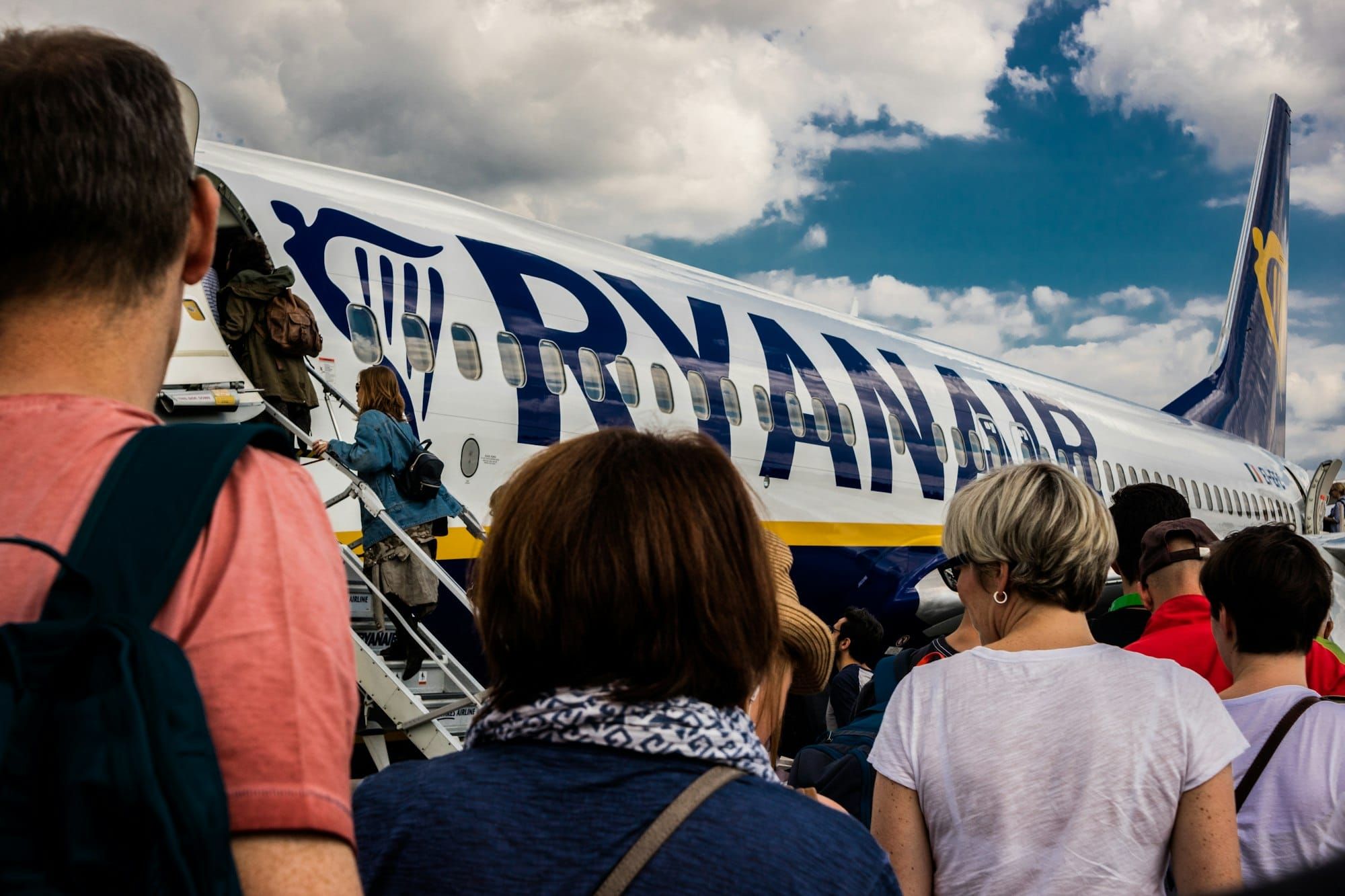 Ryanair Greece flight damage after an engine issue and window failure forced an emergency return.