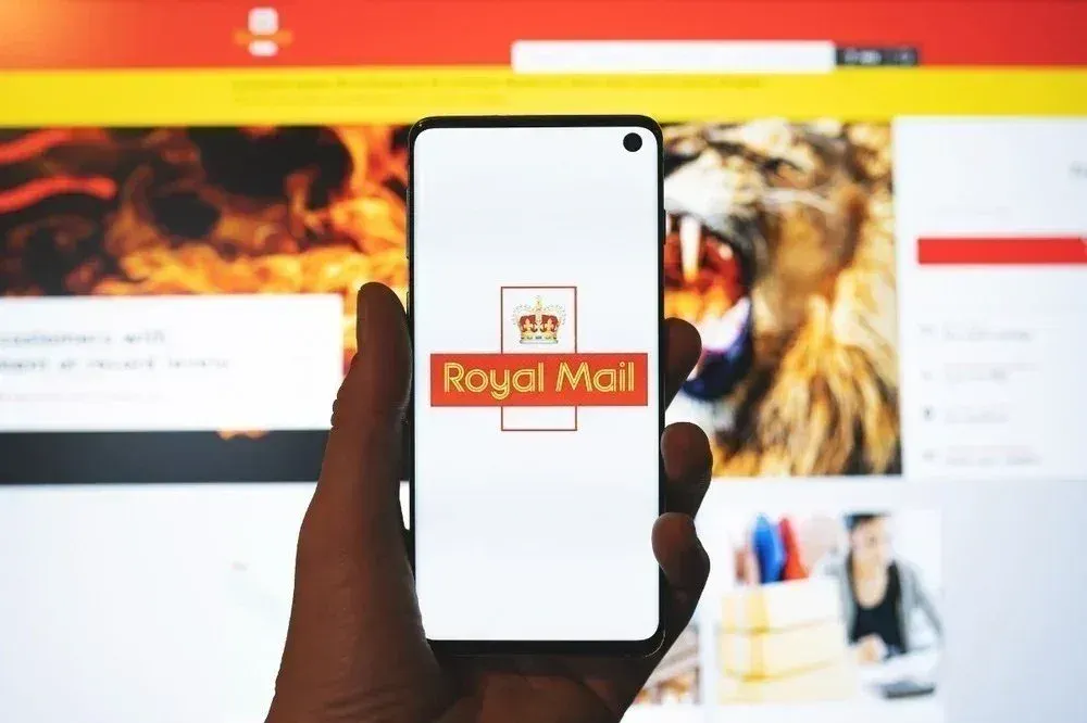 Royal Mail given two weeks to respond to claims it is prioritising parcels