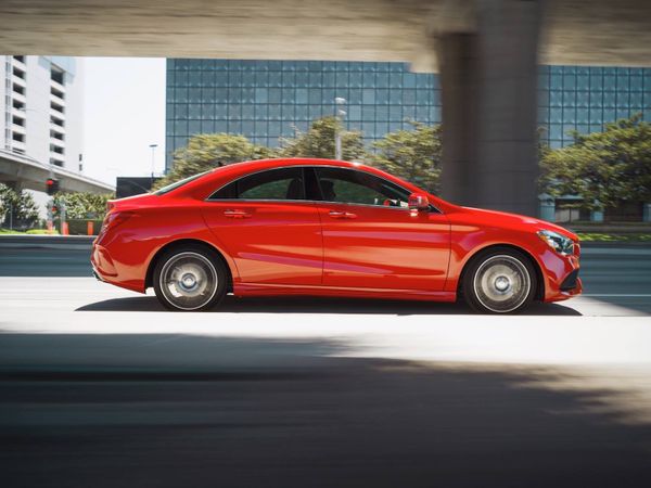 Mercedes-Benz CLA: How AI-Powered MBUX Infotainment Redefines Luxury Driving