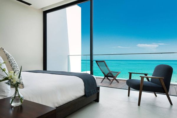 Uxue Villa + AI: How Smart Technology Transforms Luxury Turks and Caicos Rentals