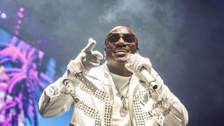 Akon Says Life Was “Easier” With Multiple Wives and One House
