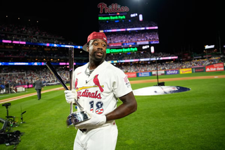 Walker becomes first Cardinals player ever to win Home Run Derby