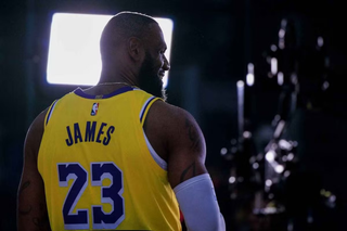 LeBron' agent says he has 10 potential destinations for NBA superstar