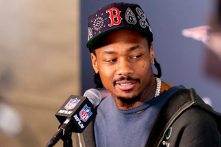Stefon Diggs signs with Washington Commanders on one-year deal
