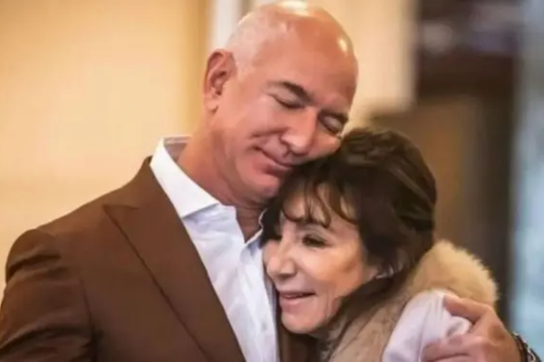 Jeff Bezos' mother, Jacklyn Gise Bezos died at 78