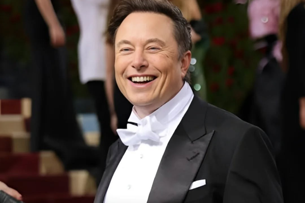 Elon Musk Changes His Name to “Kekius Maximus” on X