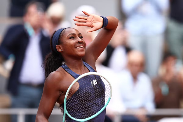 Gauff into Fifth Straight French Open Quarter-Final with Win Over Alexandrova