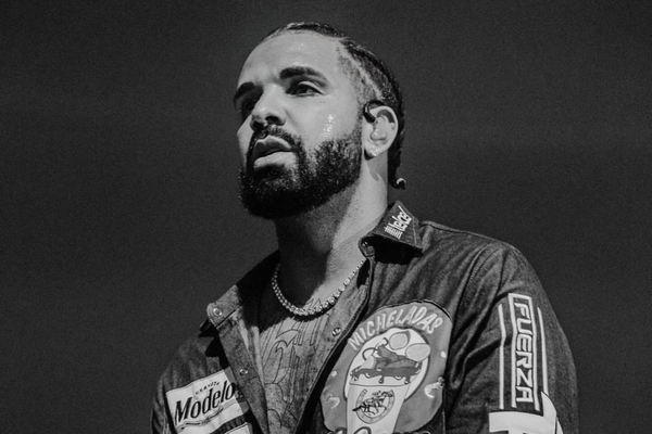 Drake Co-Signs ‘F*ck Kendrick’ Chants During Birmingham Show