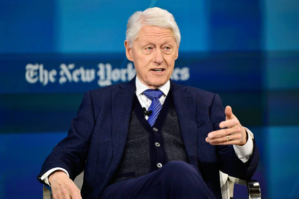 Bill Clinton Hospitalized for Fever, Reportedly in ‘Good Spirits’