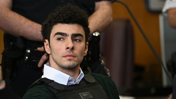 Trump’s DOJ directs prosecutors to seek death penalty for UnitedHealthcare killing suspect Luigi Mangione