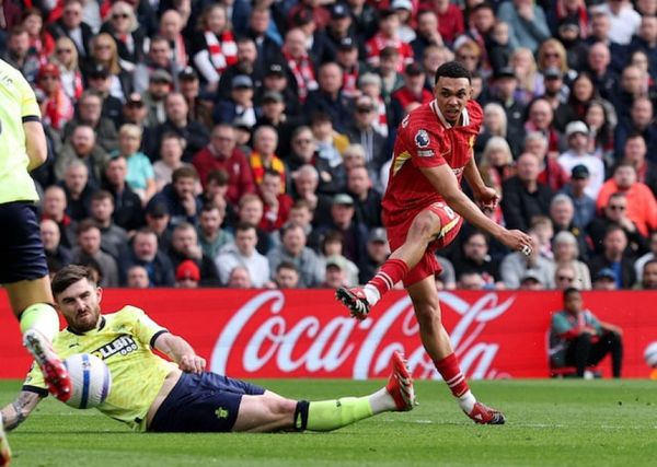 Liverpool's Alexander-Arnold Excluded from League Cup Final Due to Injury