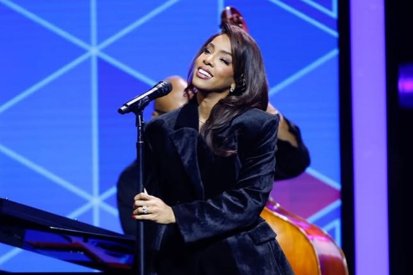 Kelly Rowland and PJ Morton Perform ‘Unforgettable’ at the NBA Legends Awards 2026