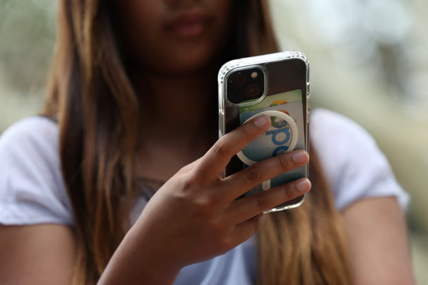 UK announces sweeping social media ban for under-16s