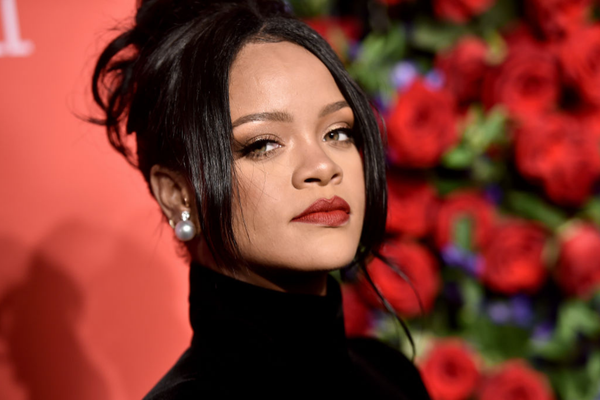 Rihanna reassures woman battling cancer she never has to apologise for her appearance